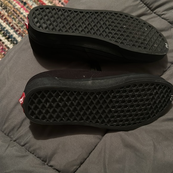 Black Vans - Picture 4 of 4